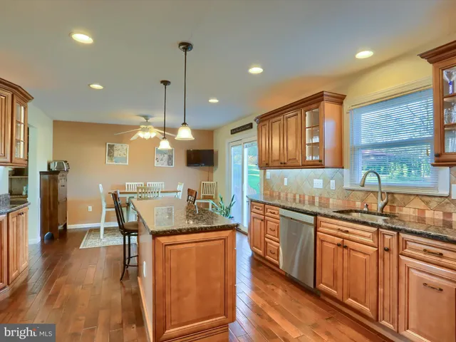 $530,000 | 5256 Strathmore Drive, Mechanicsburg, PA 17050