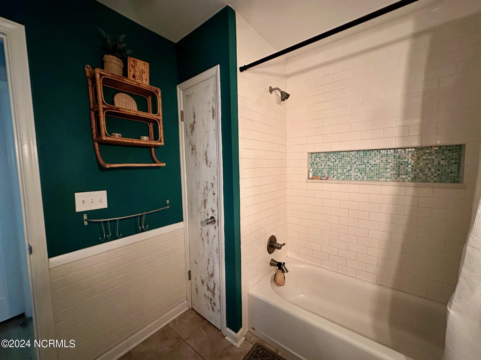 187 9 Mile Road Newport, NC 28570 - Photo 28 of 46 Bath 2