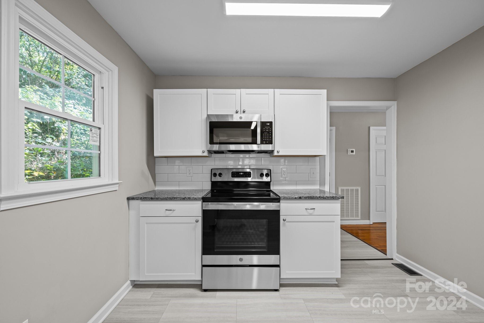 31 Raleigh Lane Hot Springs, NC 28743 - Photo 15 of 32 Gallery Image 15