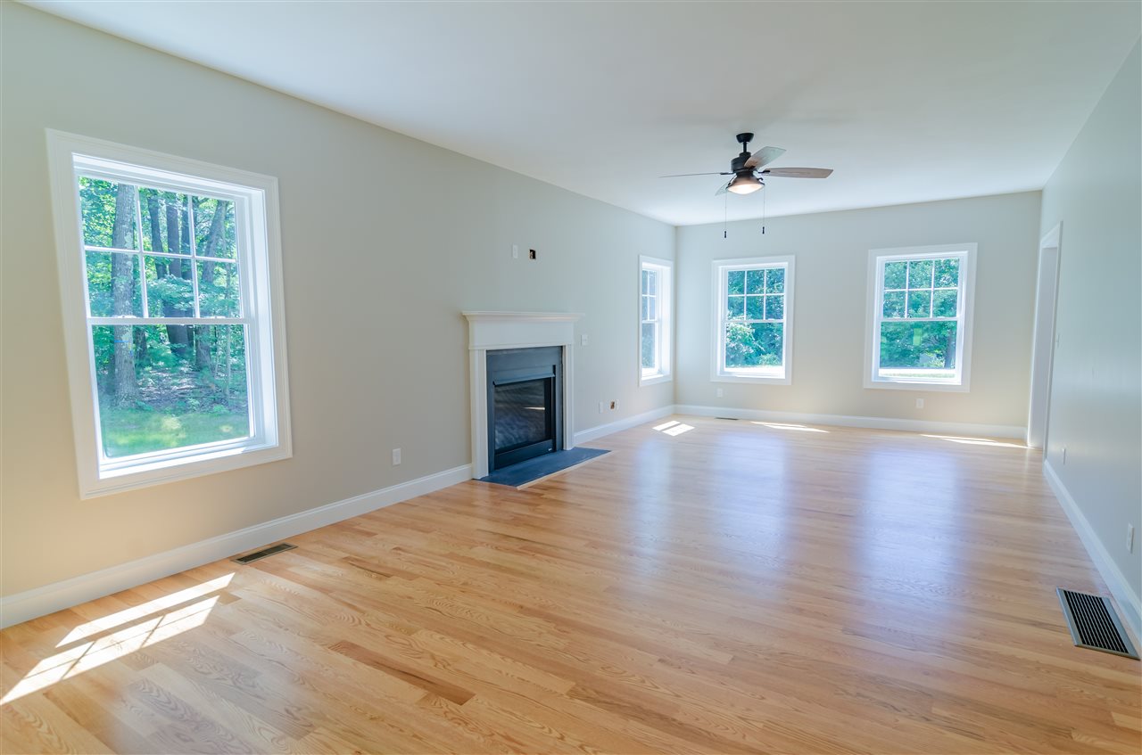 4 Harvey Road Londonderry, NH 03053 - Photo 5 of 24 Gallery Image 5