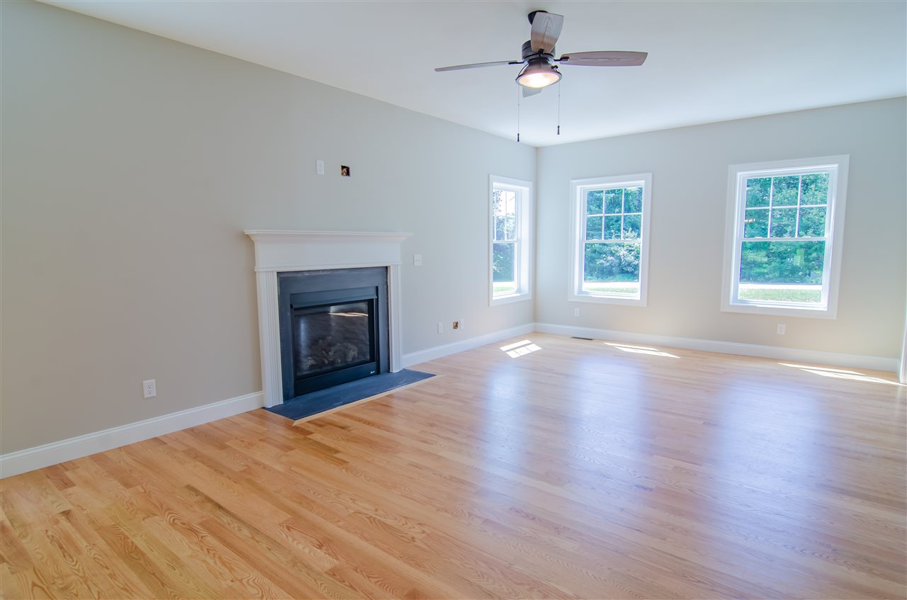 4 Harvey Road Londonderry, NH 03053 - Photo 6 of 24 Gallery Image 6