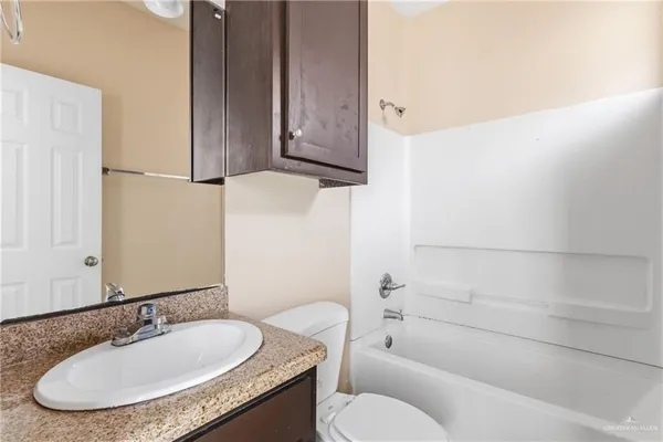 $1,100 | 3605 Fairmont Avenue, Unit B, Pharr, TX 78577