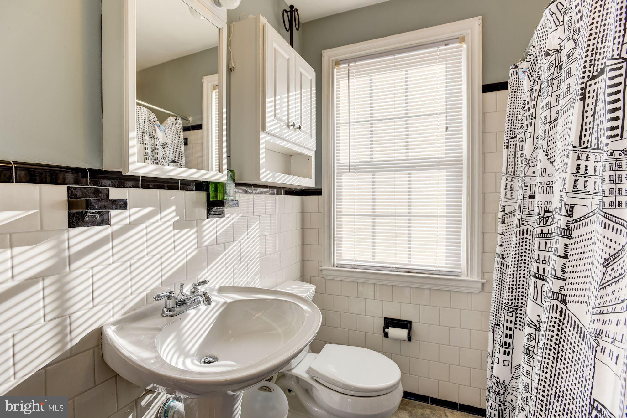 1921 Edgewood Road Towson, MD 21286 - Photo 20 of 25 Bath