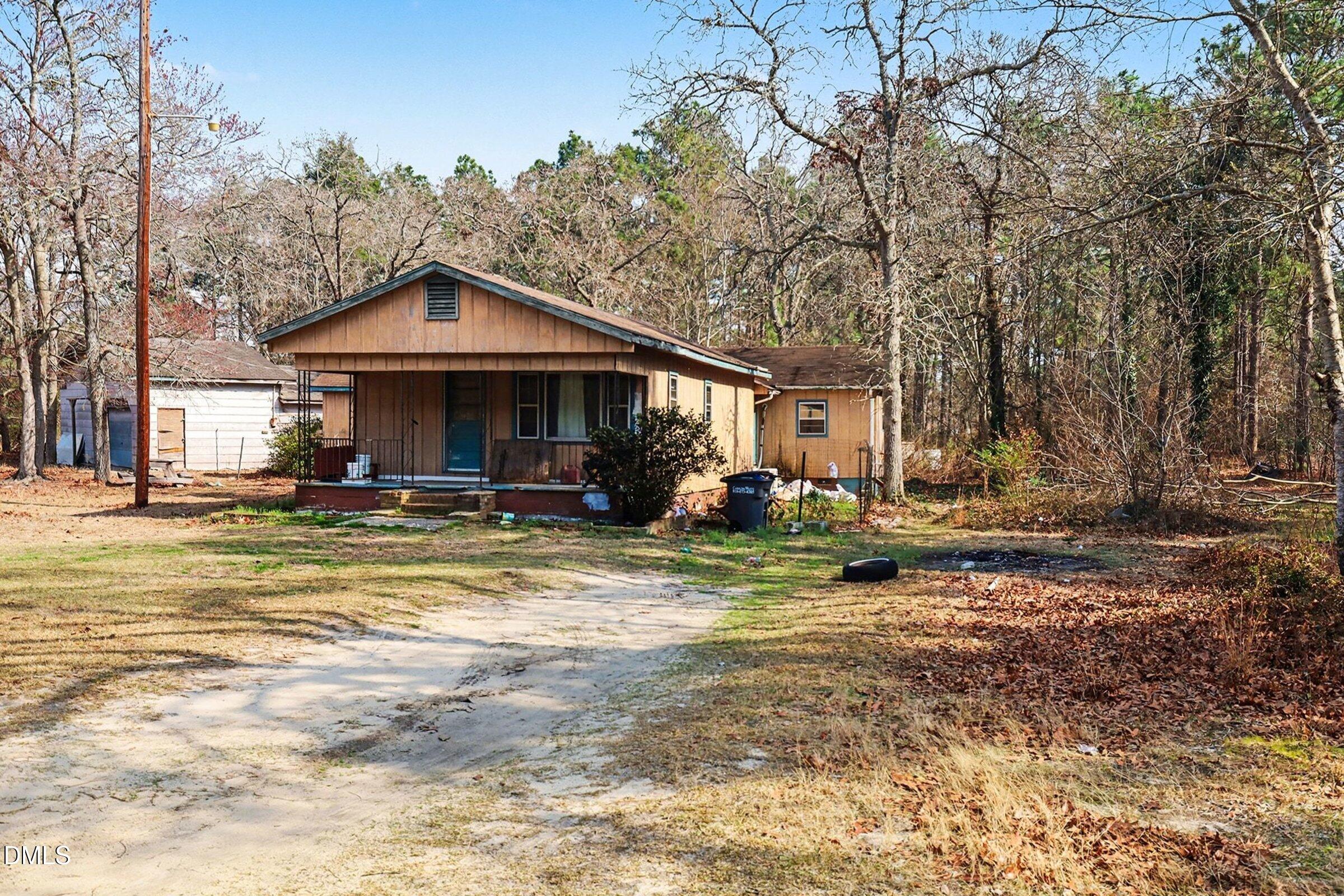 495 Horseshoe Road Aberdeen, NC 28315 - Photo 2 of 20 002_file_8800
