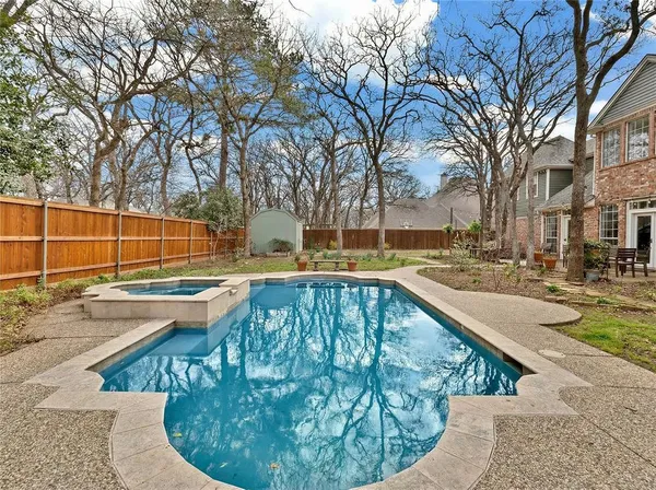 $700,000 | 35 Oak Forrest Circle, Denton, TX 76210