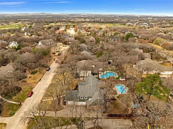 $700,000 | 35 Oak Forrest Circle, Denton, TX 76210