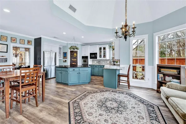 $700,000 | 35 Oak Forrest Circle, Denton, TX 76210