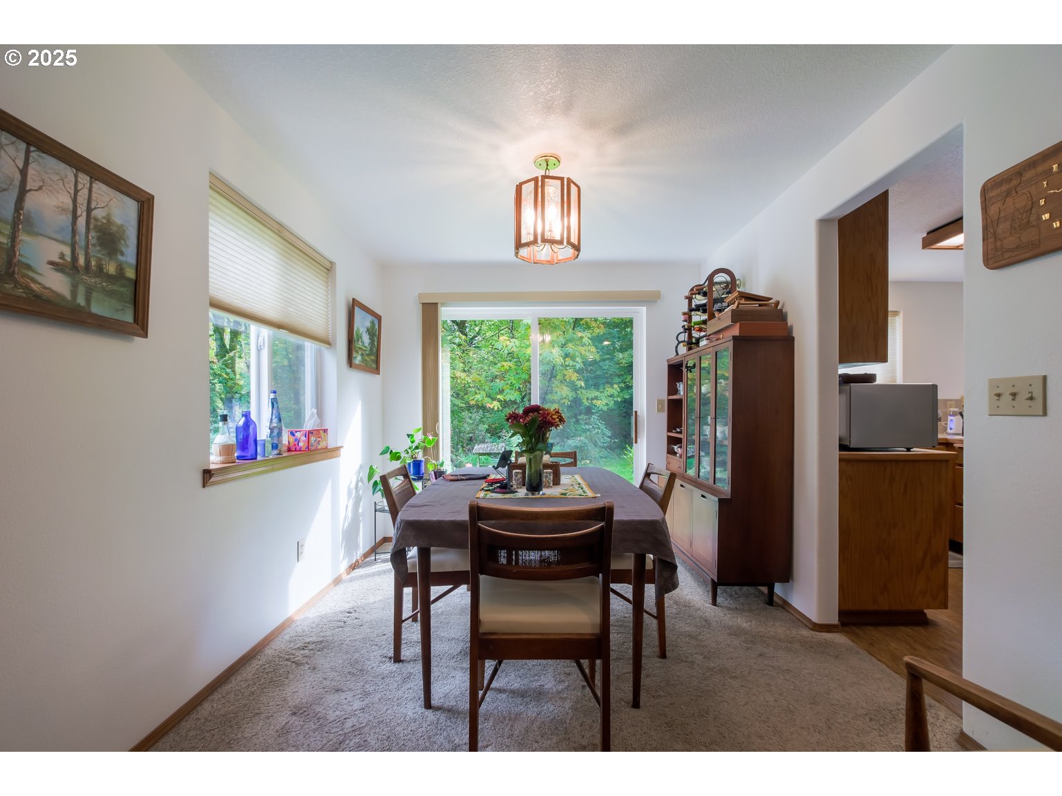 1809 Northwest 310th Street Ridgefield, WA 98642 - Photo 10 of 37 a dining room with furniture and window