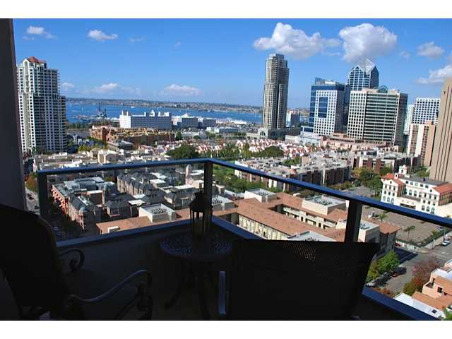 Downtown Ocean View!!