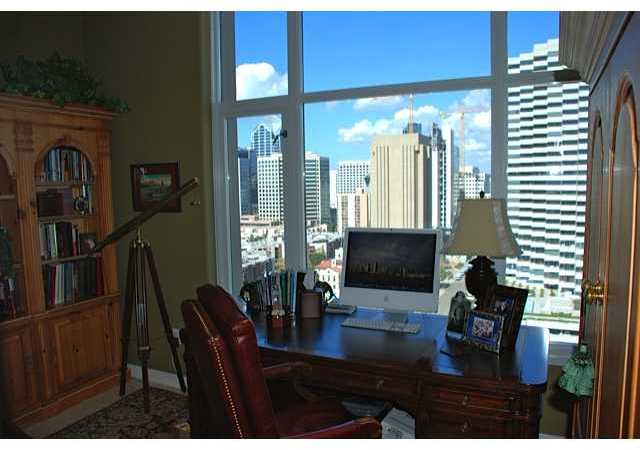 550 Front Street, Unit 1704 San Diego, CA 92101 - Photo 13 of 25 Office/Den