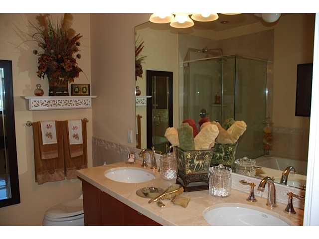 550 Front Street, Unit 1704 San Diego, CA 92101 - Photo 10 of 25 Master Bath