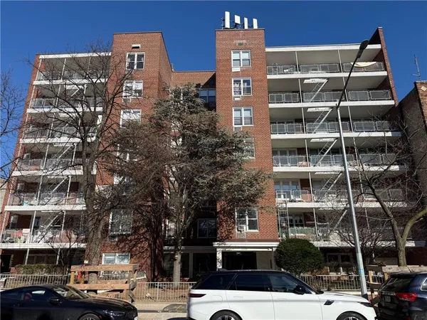 $348,000 | 2035 East 7th Street, Unit 3J | Sheepshead Bay