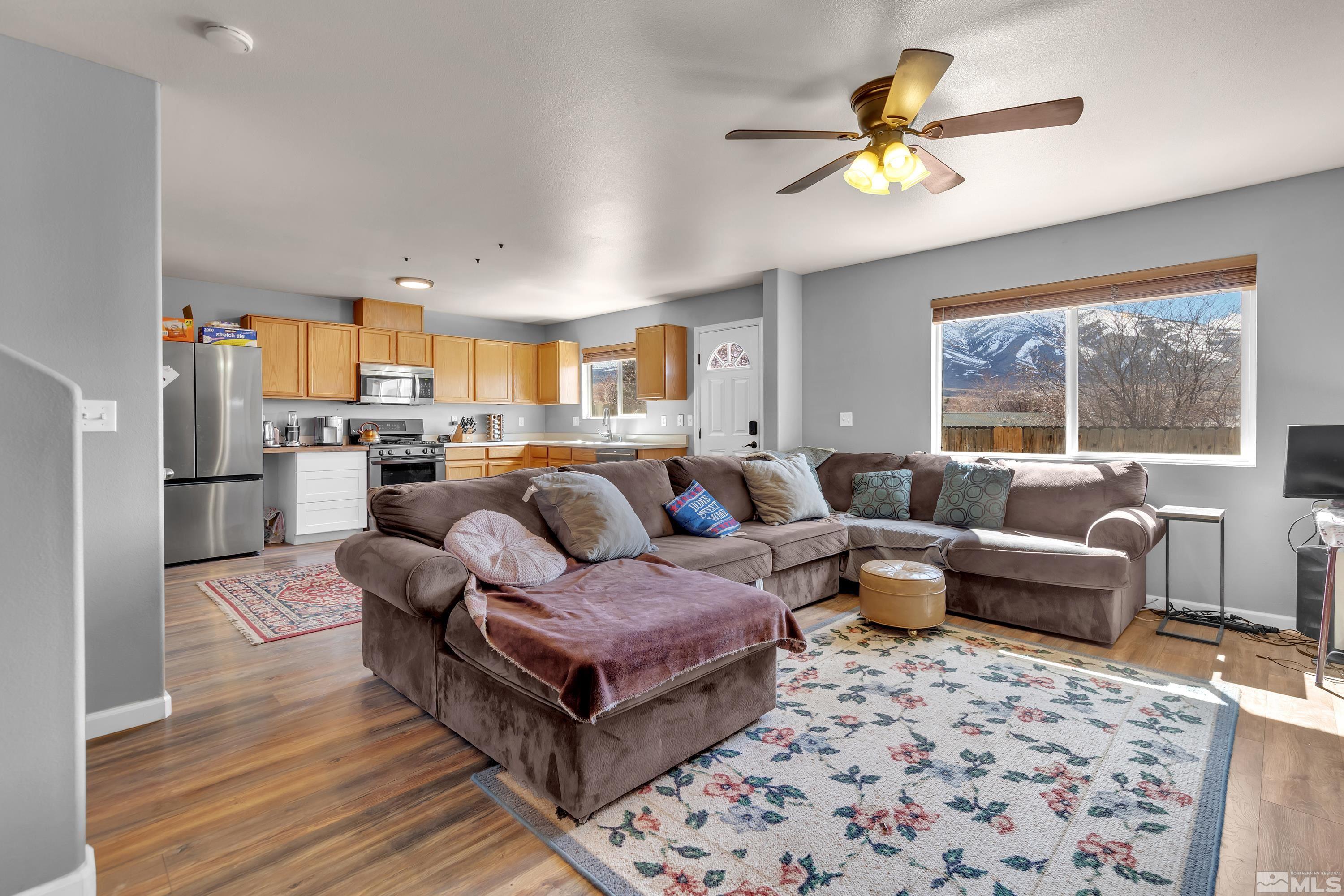 8695 Bagpipe Circle Reno, NV 89506 - Photo 5 of 32 Photo 5