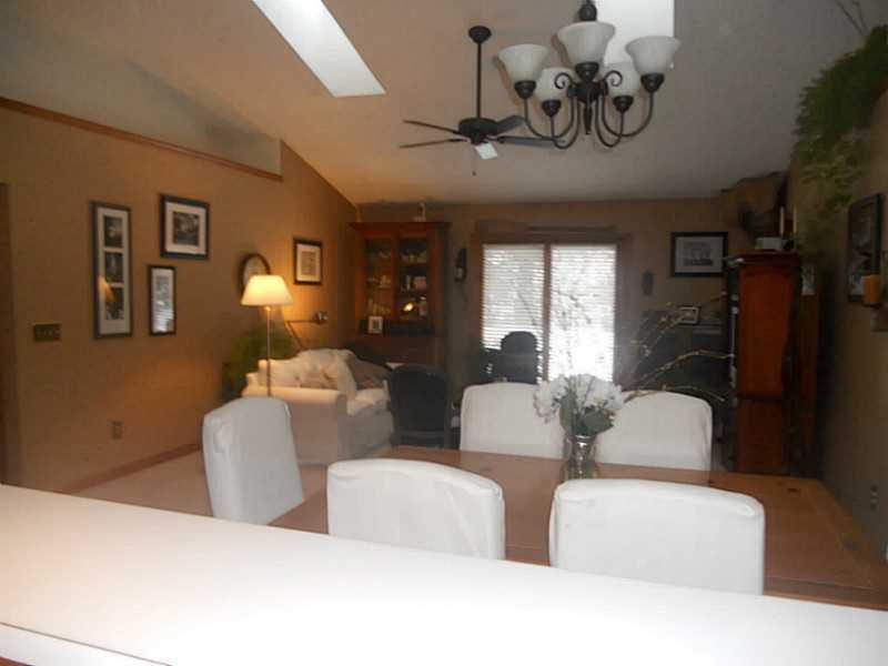 3128 Lakeview Court, Unit 3128 Springfield, OH 45503 - Photo 12 of 23
