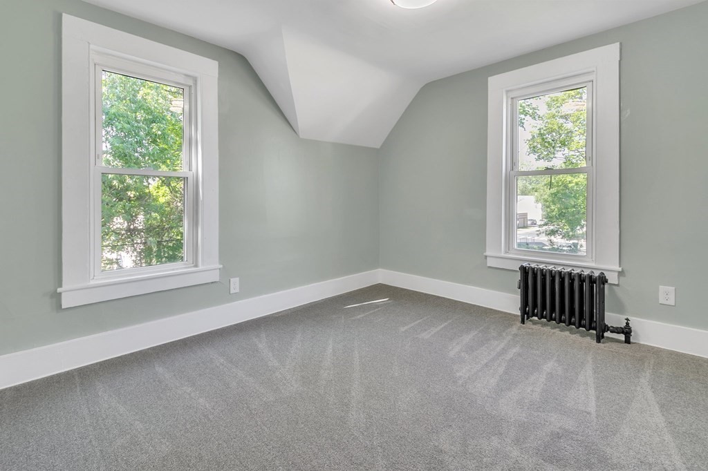 19 Beacon Street Springfield, MA 01109 - Photo 16 of 22 Gallery Image 16