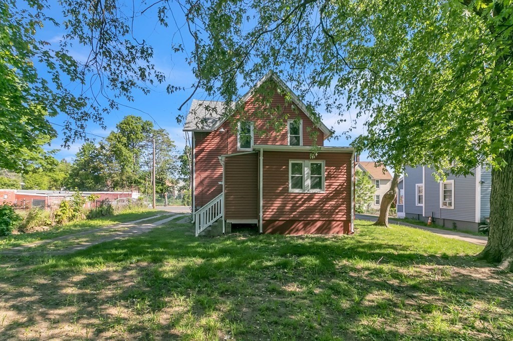 19 Beacon Street Springfield, MA 01109 - Photo 22 of 22 Gallery Image 22
