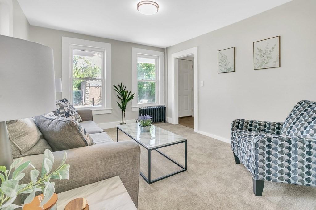 19 Beacon Street Springfield, MA 01109 - Photo 7 of 22 Gallery Image 7