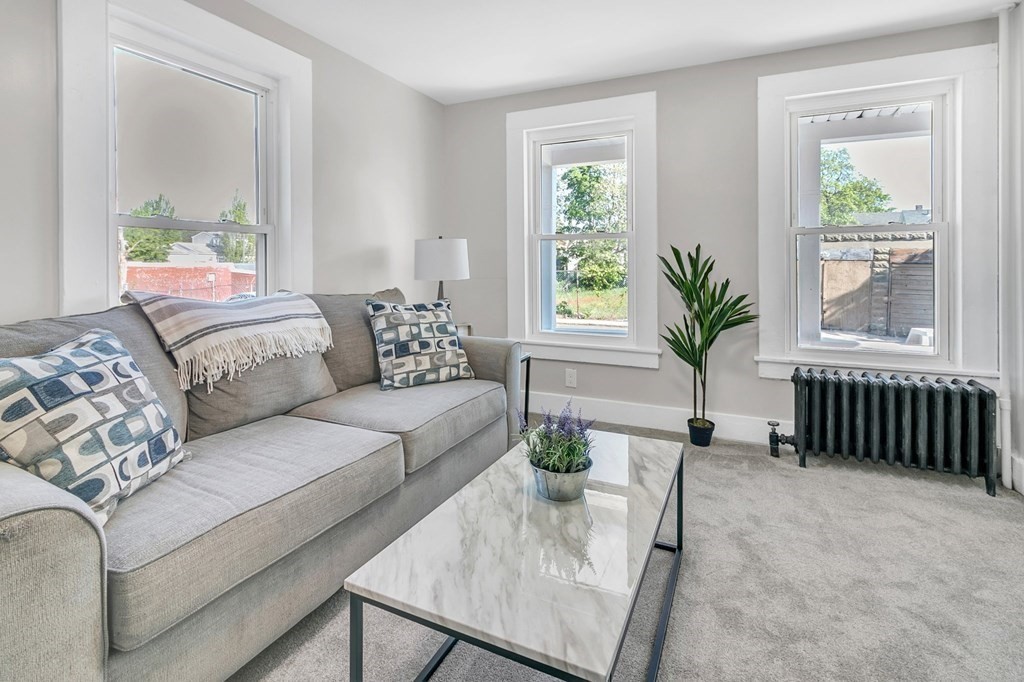 19 Beacon Street Springfield, MA 01109 - Photo 8 of 22 Gallery Image 8
