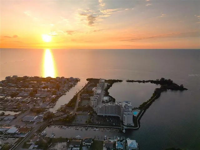 $235,000 | 5915 Sea Ranch Drive, Unit 704, Hudson, FL 34667