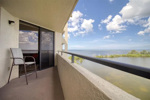 $235,000 | 5915 Sea Ranch Drive, Unit 704, Hudson, FL 34667