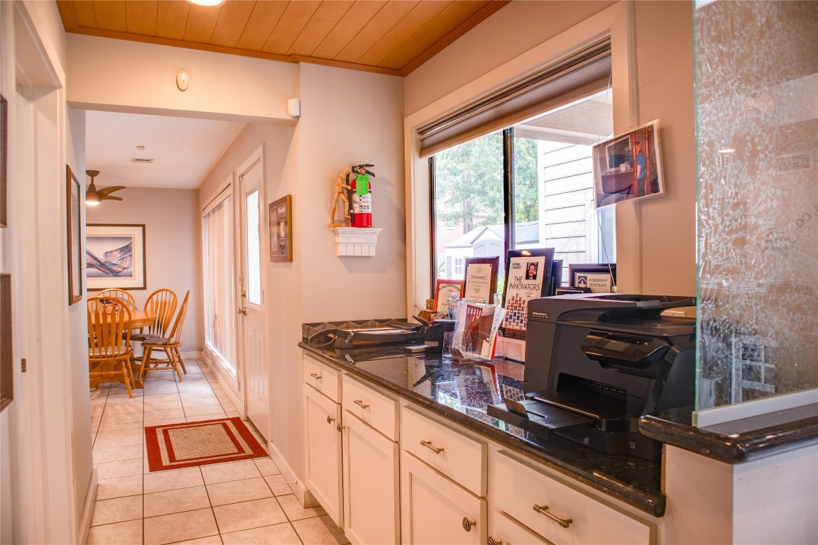 5008 Locust Street Bellaire, TX 77401 - Photo 10 of 18