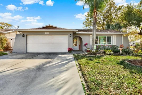 $500,000 | 8301 Monarch Circle, Seminole, FL 33772