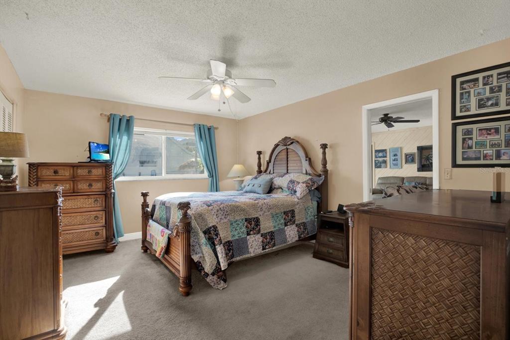 8301 Monarch Circle Seminole, FL 33772 - Photo 16 of 33