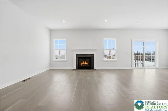 $728,888 | 6405 Robin Road, Lower Macungie Township, PA 18062