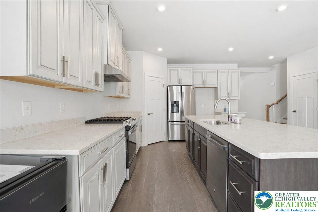 6405 Robin Road Lower Macungie Township, PA 18062 - Photo 18 of 70