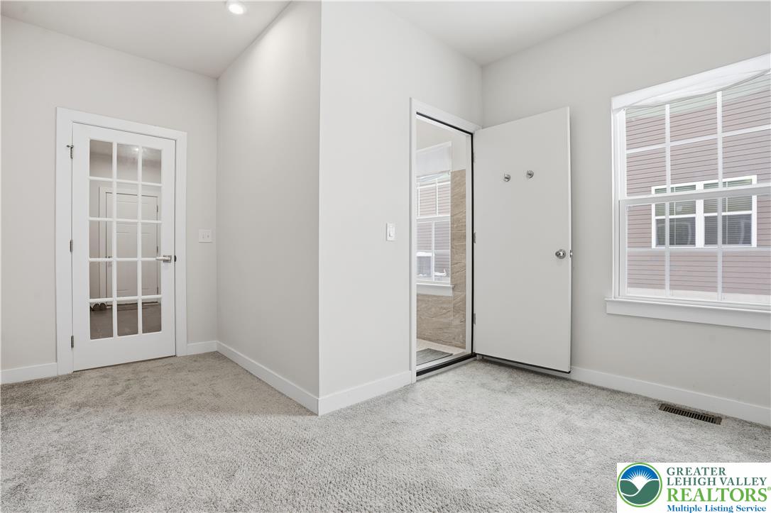 6405 Robin Road Lower Macungie Township, PA 18062 - Photo 27 of 70