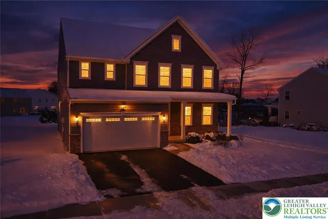 $728,888 | 6405 Robin Road, Lower Macungie Township, PA 18062