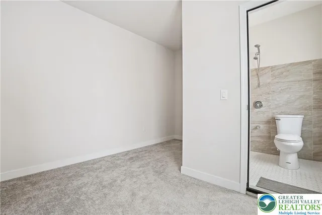 $728,888 | 6405 Robin Road, Lower Macungie Township, PA 18062