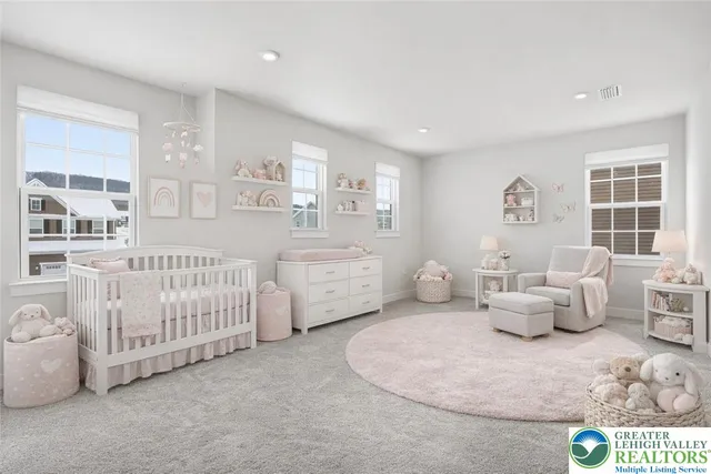 $728,888 | 6405 Robin Road, Lower Macungie Township, PA 18062