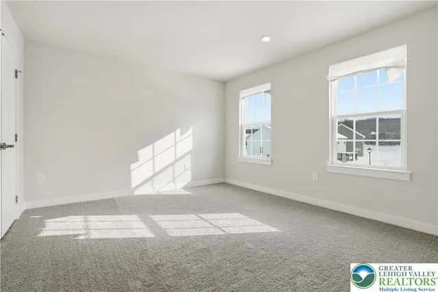 $728,888 | 6405 Robin Road, Lower Macungie Township, PA 18062