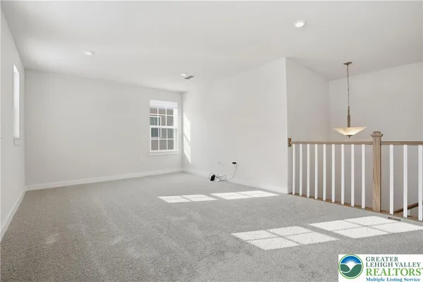 $699,990 | 6405 Robin Road, Lower Macungie Township, PA 18062