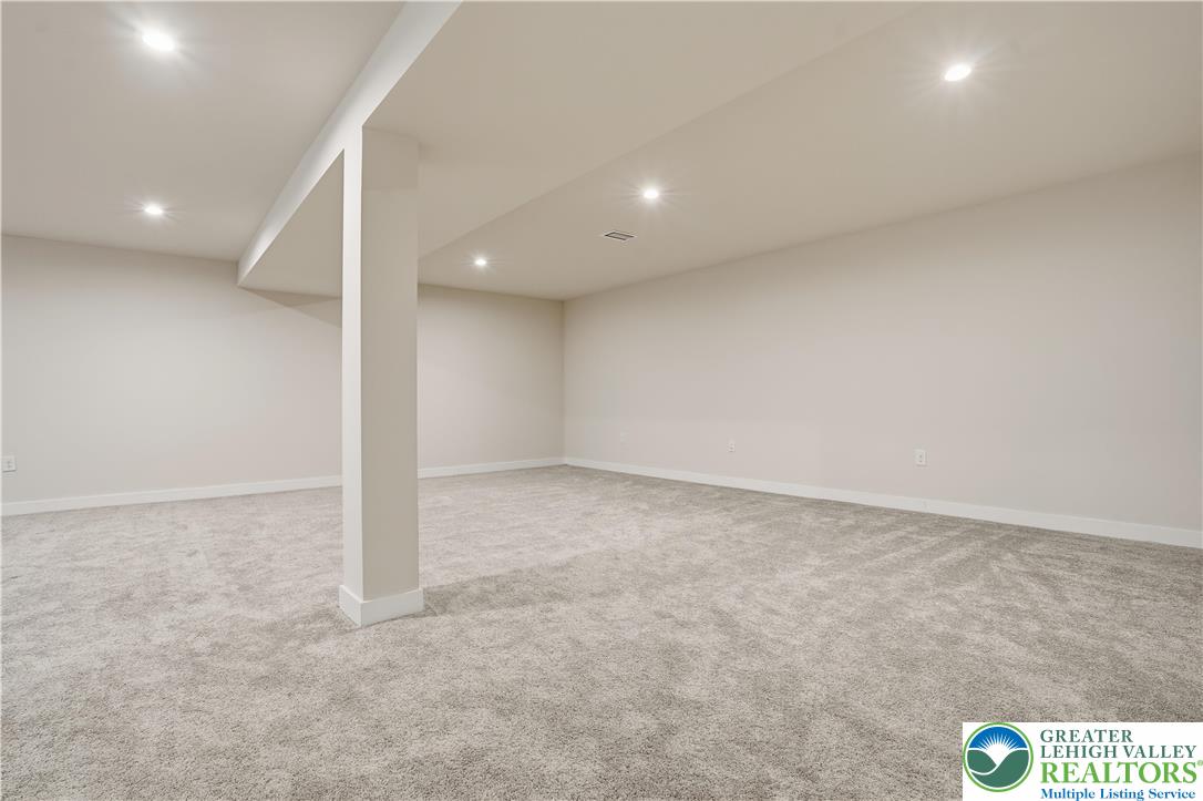 6405 Robin Road Lower Macungie Township, PA 18062 - Photo 60 of 70