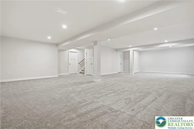 $728,888 | 6405 Robin Road, Lower Macungie Township, PA 18062