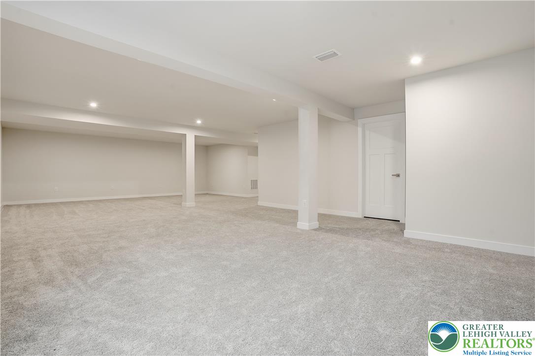 6405 Robin Road Lower Macungie Township, PA 18062 - Photo 63 of 70