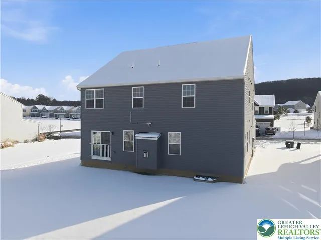 $728,888 | 6405 Robin Road, Lower Macungie Township, PA 18062