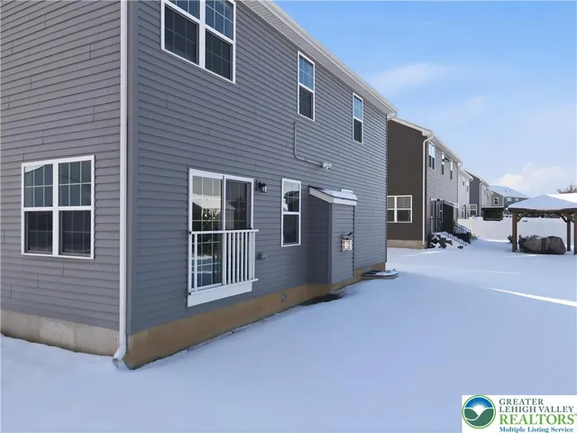 $728,888 | 6405 Robin Road, Lower Macungie Township, PA 18062