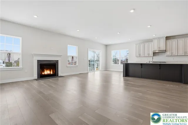 $728,888 | 6405 Robin Road, Lower Macungie Township, PA 18062