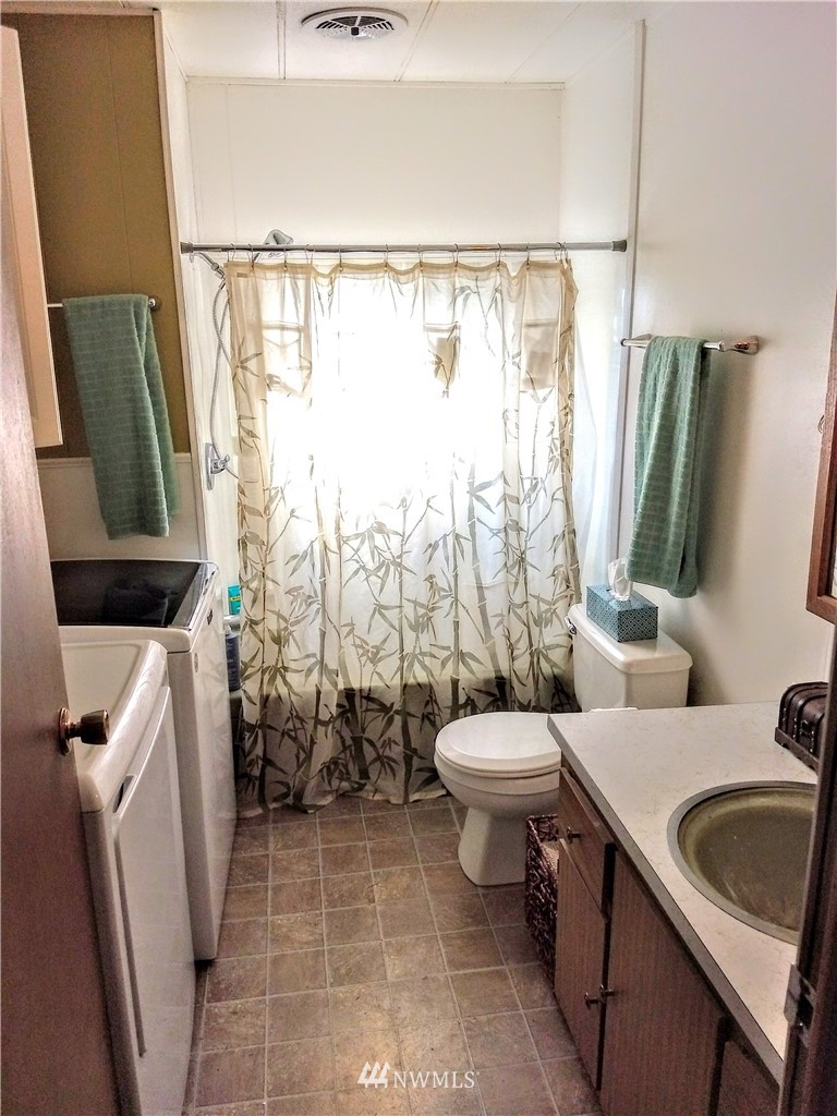 402 Stowell Road Silver Creek, WA 98585 - Photo 13 of 25 Gallery Image 13