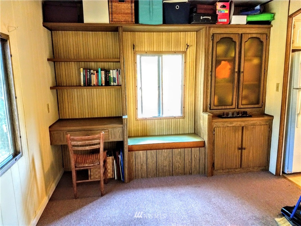 402 Stowell Road Silver Creek, WA 98585 - Photo 8 of 25 Gallery Image 8