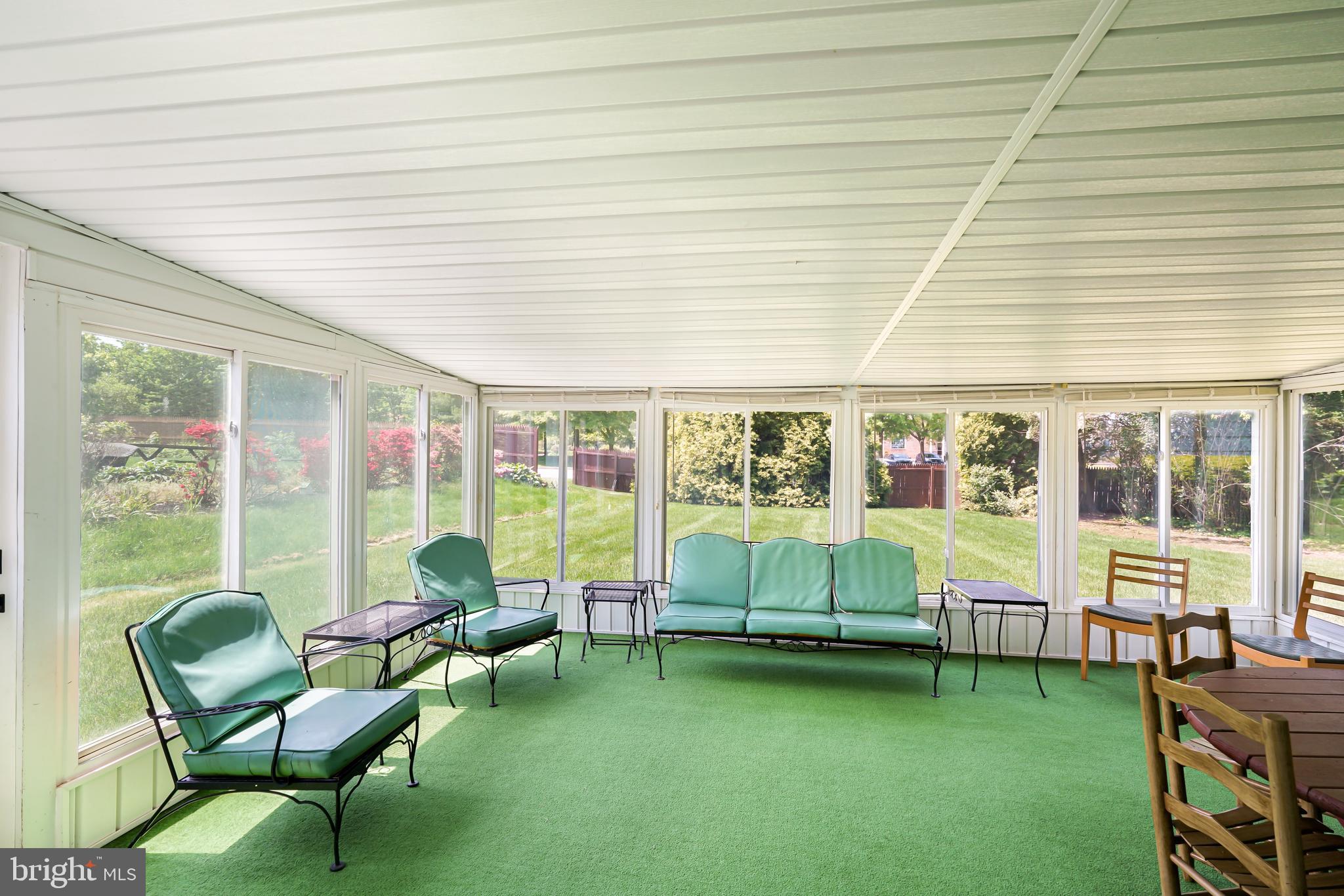 10 Alton Road Newark, DE 19711 - Photo 30 of 35 Sunroom
