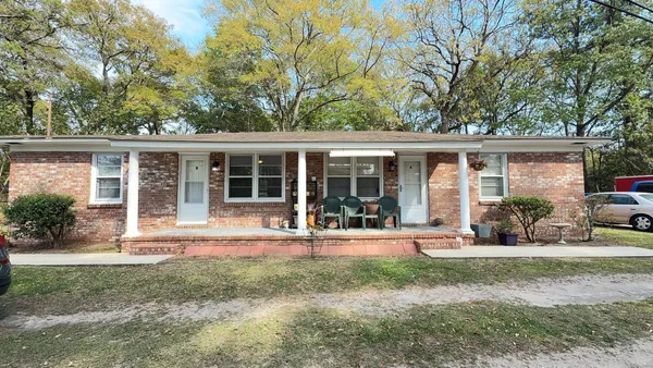 $1,900 | 1746 East Avalon Circle, Charleston, SC 29407