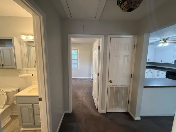 $1,650 | 1746 East Avalon Circle, Unit B, Charleston, SC 29407