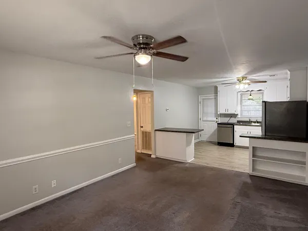 $1,650 | 1746 East Avalon Circle, Unit B, Charleston, SC 29407