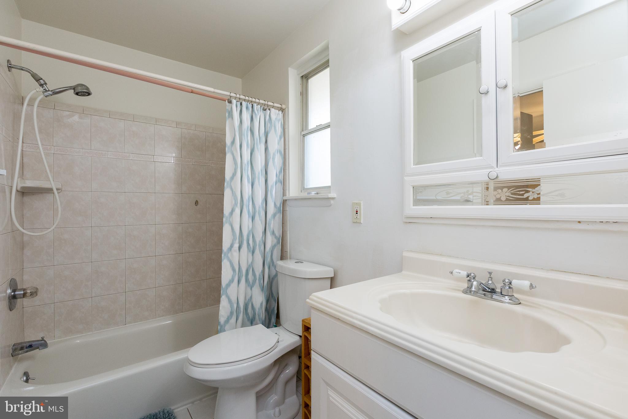 4400 Emden Street Silver Spring, MD 20906 - Photo 15 of 35 Upstairs Bathroom