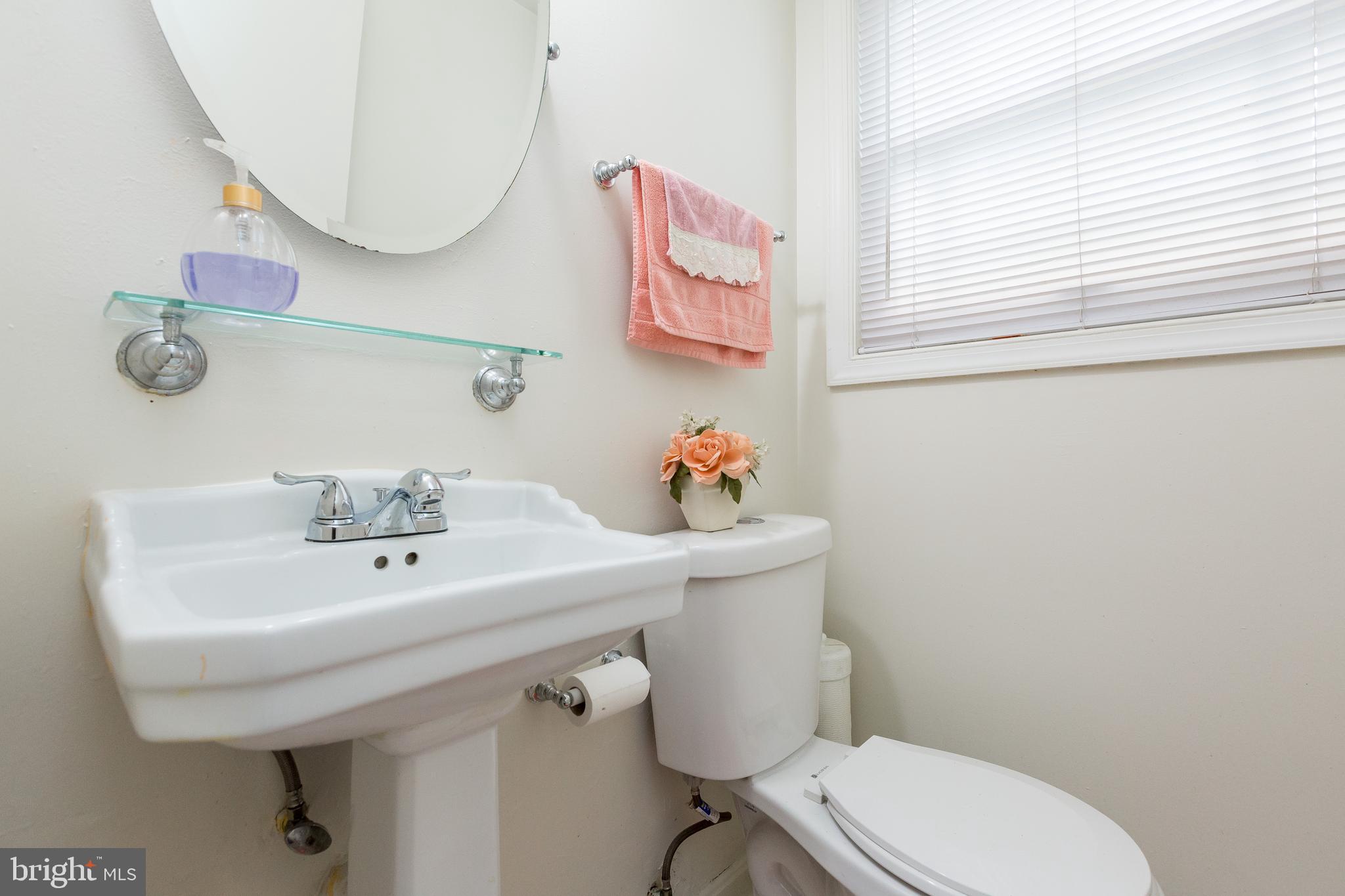 4400 Emden Street Silver Spring, MD 20906 - Photo 8 of 35 Powder Room