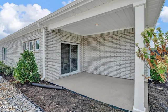 $340,990 | 69 Harvest Dance Drive, Byhalia, MS 38611